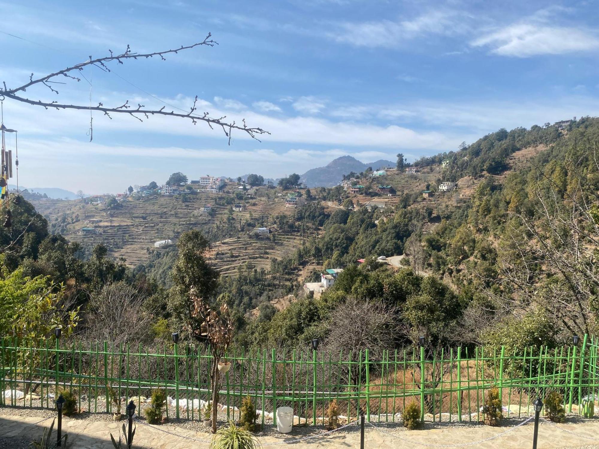 The Rare One'S Mukteshwar - Resort & Cafe Kültér fotó