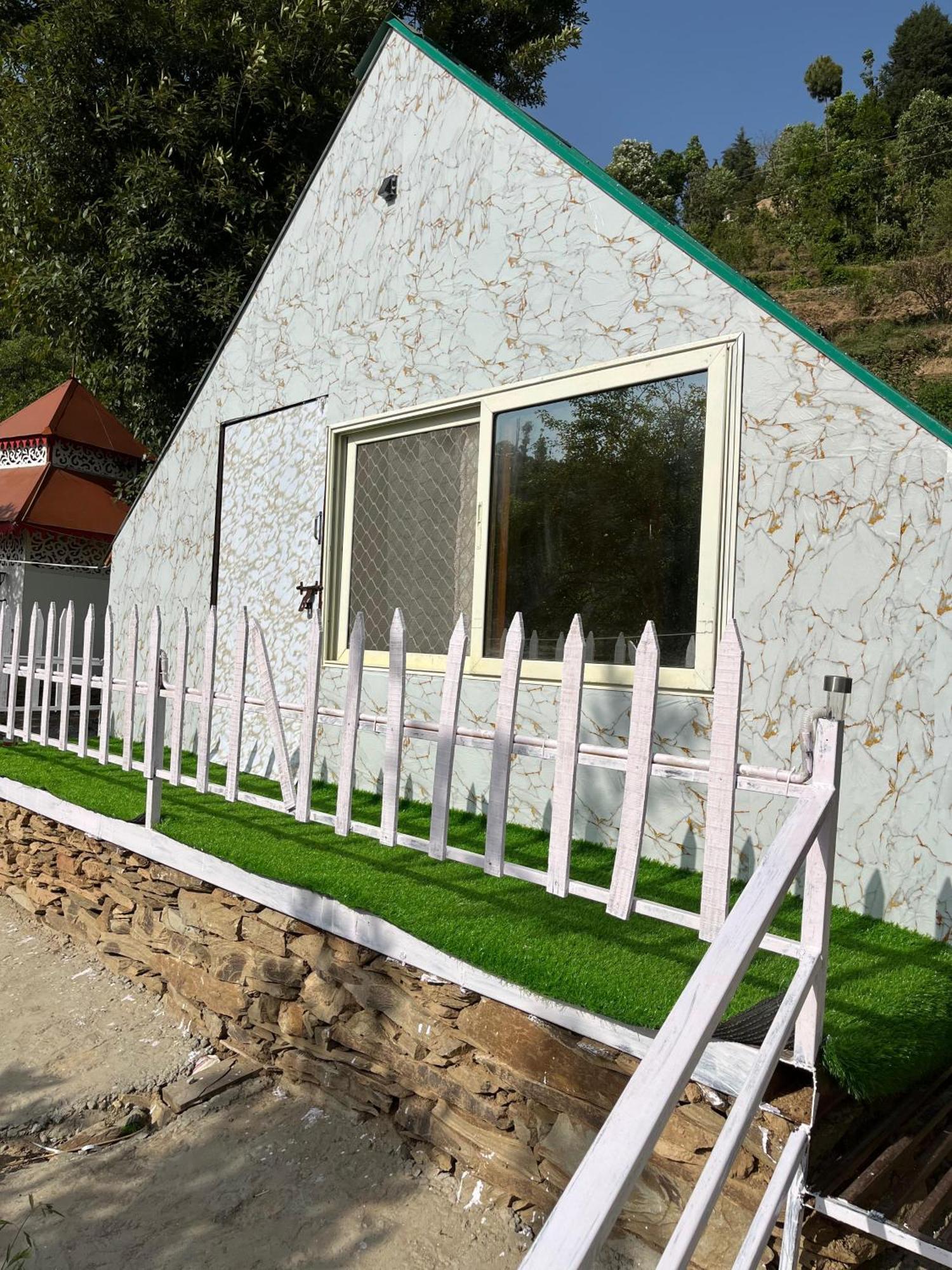 The Rare One'S Mukteshwar - Resort & Cafe Kültér fotó