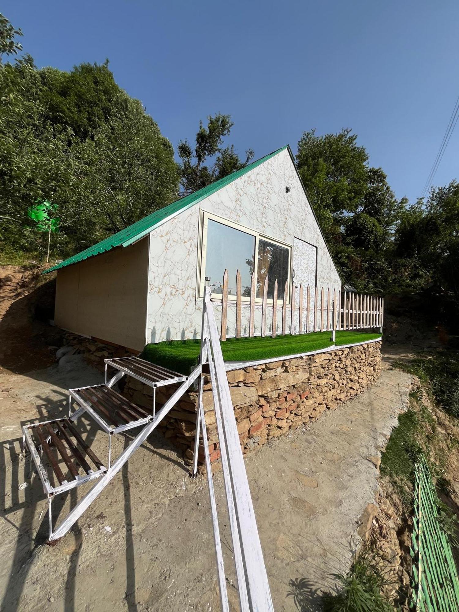 The Rare One'S Mukteshwar - Resort & Cafe Kültér fotó